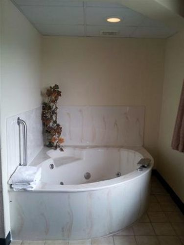 Boarders Inn & Suites By Cobblestone Hotels - Wautoma Экстерьер фото